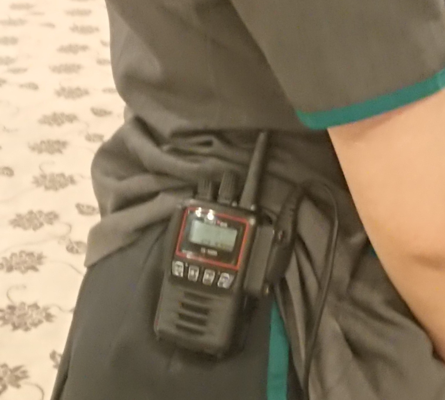 IP無線を腰に装着